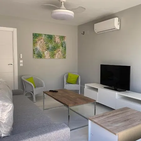 Recién Reformados Al Lado De La Playa Appartement